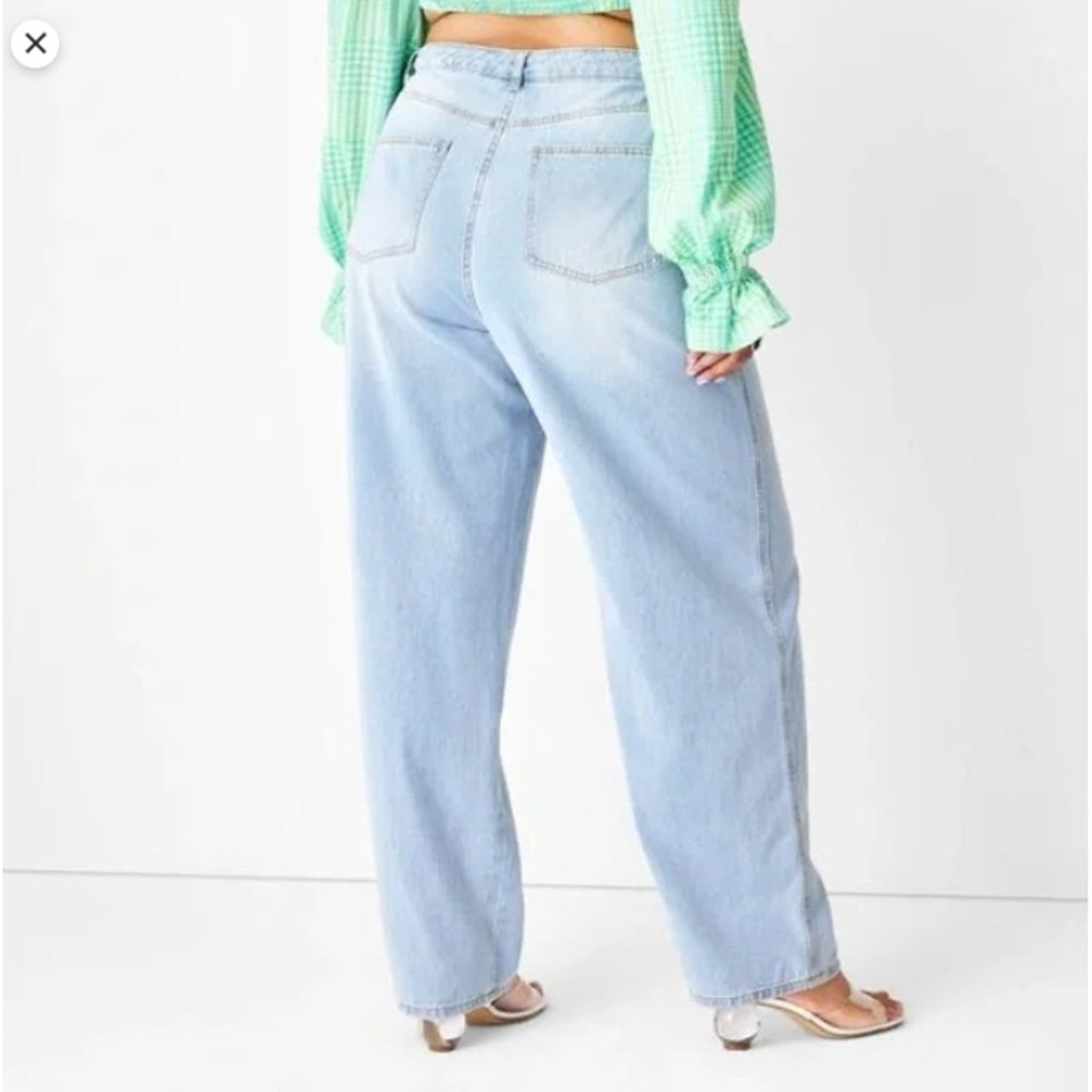 NEW Future Collective Women's Mid-Rise Baggy Fit Jeans - Blue Size 4 - Picture 10 of 12